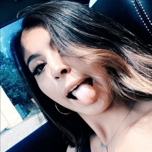 Meet your Posher, Lee